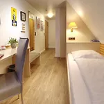 Hotel Reinhardts