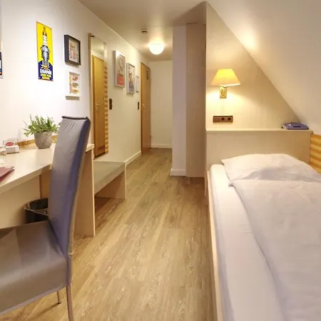 ホテル Reinhardts